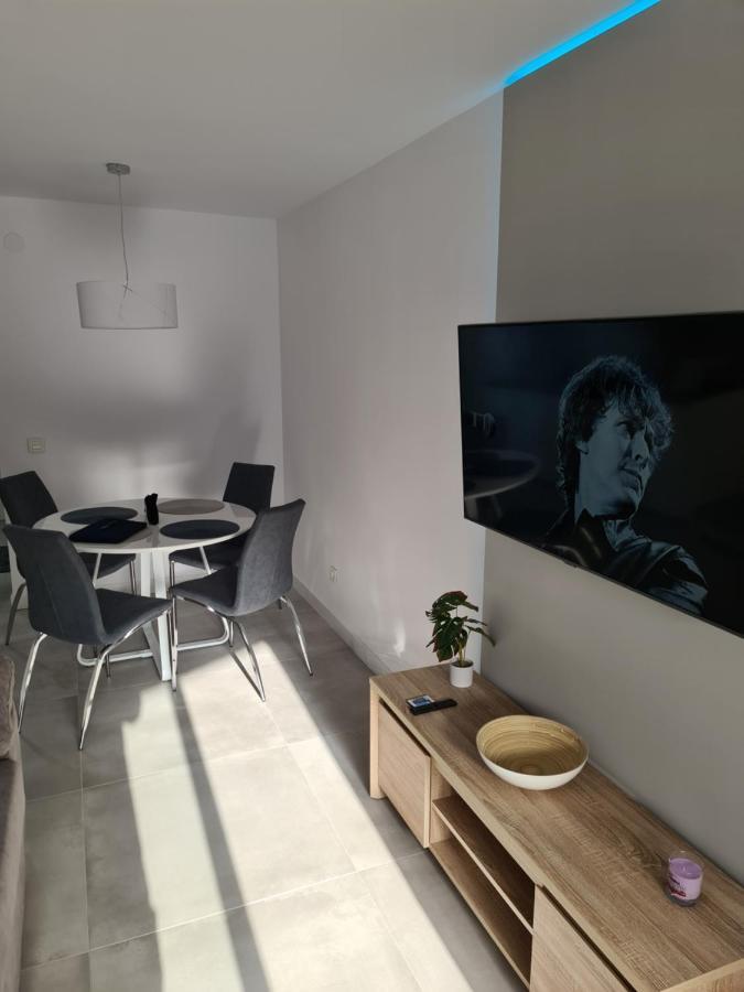 Apartamento Calypso Apartment Sitio de Calahonda Bagian luar foto