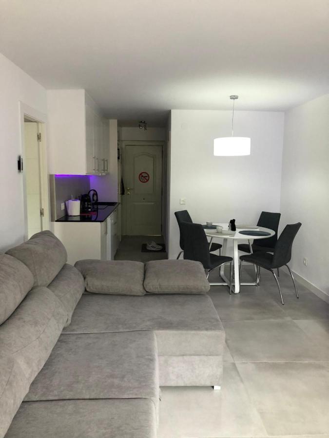 Apartamento Calypso Apartment Sitio de Calahonda Bagian luar foto